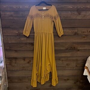 Joyfolie Golden Long Sleeve Dress